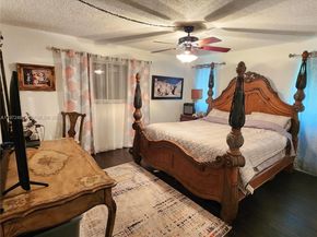 2623 Harding St, Hollywood FL 33020