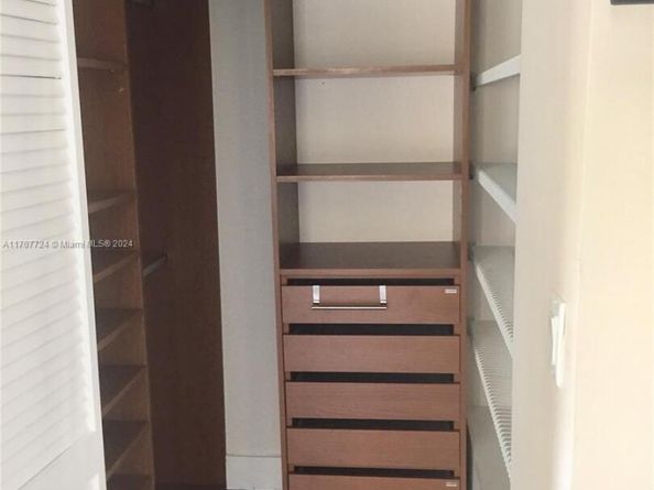 2700 NE 184th Ter 126, Aventura FL 33160