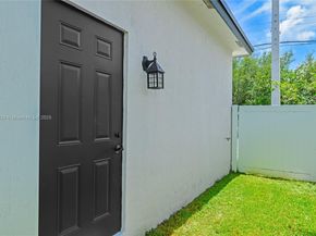 335 NW 15th St, Pompano Beach FL 33060