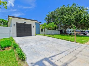 335 NW 15th St