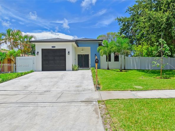 335 NW 15th St, Pompano Beach FL 33060