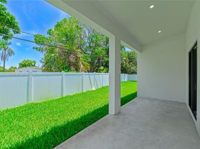 335 NW 15th St, Pompano Beach FL 33060