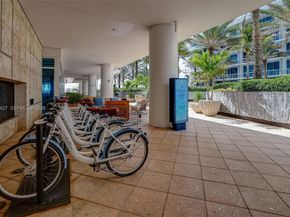 6801 Collins 1215, Miami Beach FL 33141