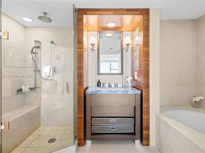 6801 Collins 1215, Miami Beach FL 33141