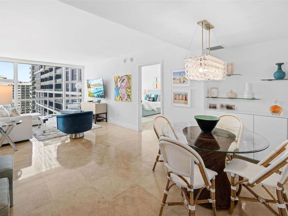 6801 Collins 1215, Miami Beach FL 33141