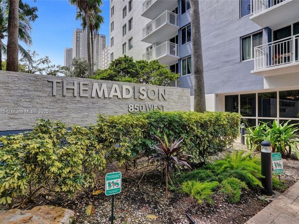 850 N Miami Ave W2101, Miami FL 33136