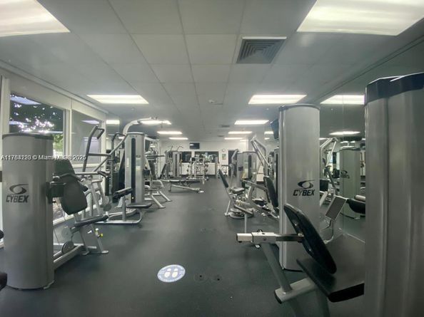 850 N Miami Ave W2101, Miami FL 33136