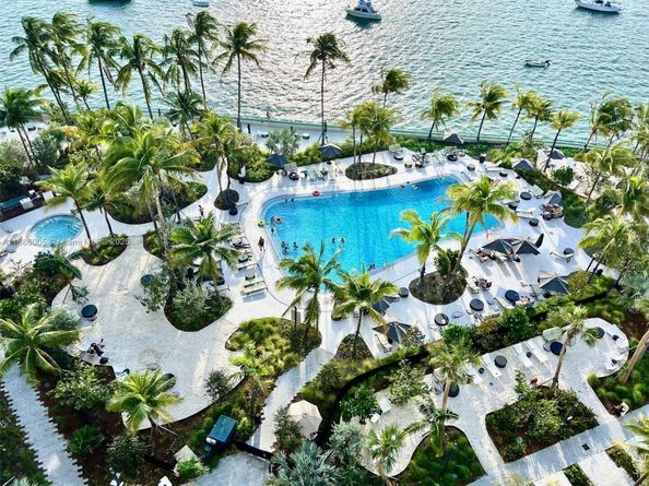 1500 Bay Rd 122S, Miami Beach FL 33139