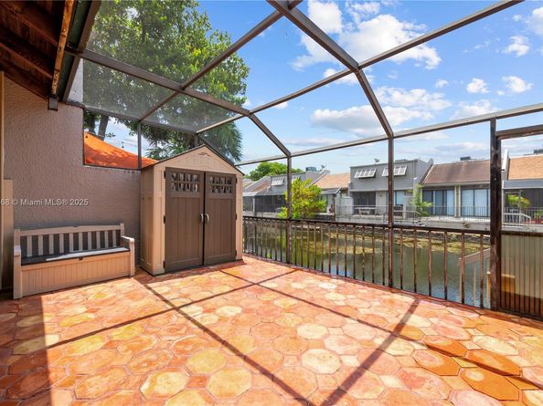 11248 NW 15th Ct, Pembroke Pines FL 33026