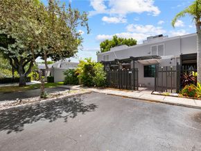 11248 NW 15th Ct, Pembroke Pines FL 33026