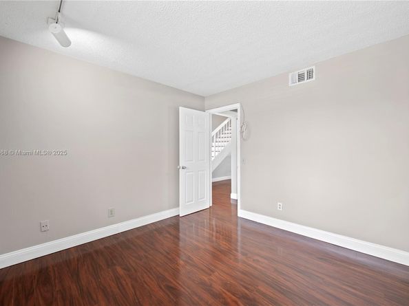 11248 NW 15th Ct, Pembroke Pines FL 33026