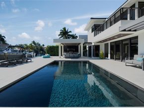 2370 Bayview Ln, North Miami FL 33181