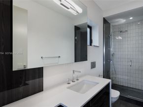 2370 Bayview Ln, North Miami FL 33181