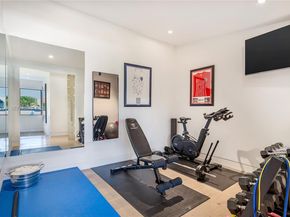 2370 Bayview Ln, North Miami FL 33181