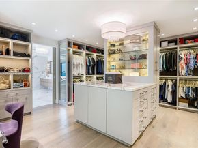 2370 Bayview Ln, North Miami FL 33181