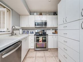 1 Alhambra Cir 403, Coral Gables FL 33134