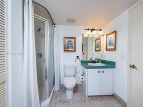 1 Alhambra Cir 403, Coral Gables FL 33134