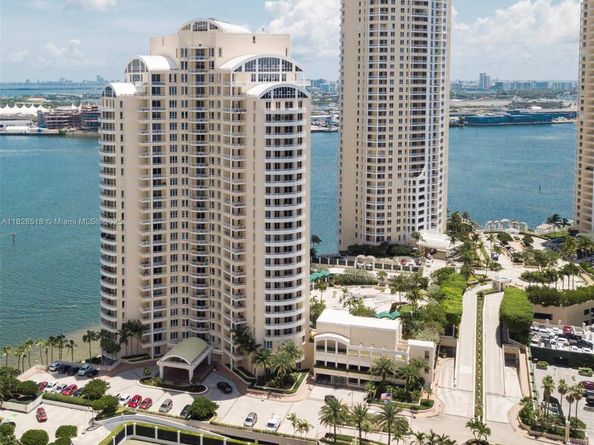 888 Brickell Key Dr 2606, Miami FL 33131