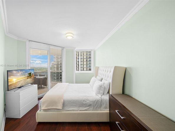 4775 Collins Ave 1708, Miami Beach FL 33140