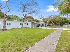 1110 NE 130th St, North Miami FL 33161