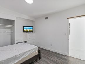 1110 NE 130th St, North Miami FL 33161