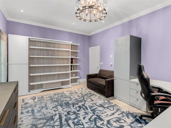 431 W Rivo Alto Dr, Miami Beach FL 33139