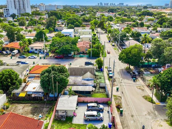 301 NW 23rd Ave, Miami FL 33125