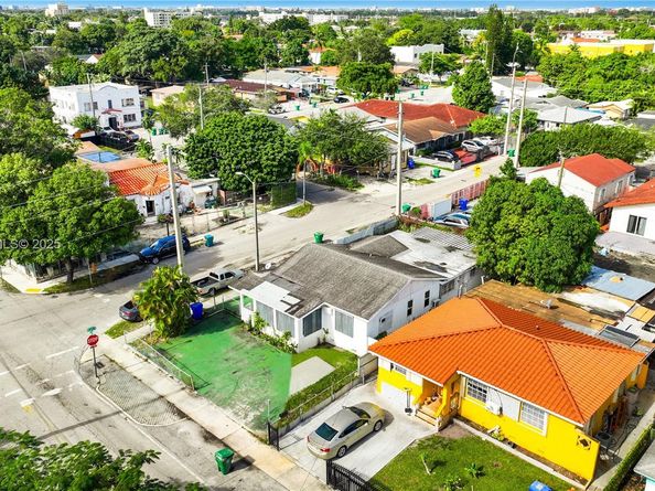 301 NW 23rd Ave, Miami FL 33125
