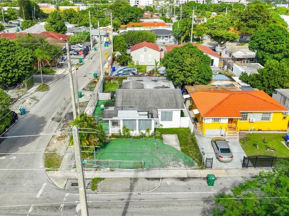 301 NW 23rd Ave, Miami FL 33125