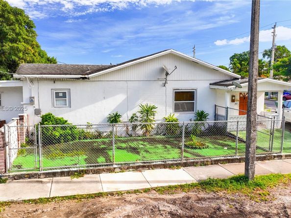 301 NW 23rd Ave, Miami FL 33125