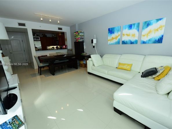 7355 SW 89th St 622N, Miami FL 33156