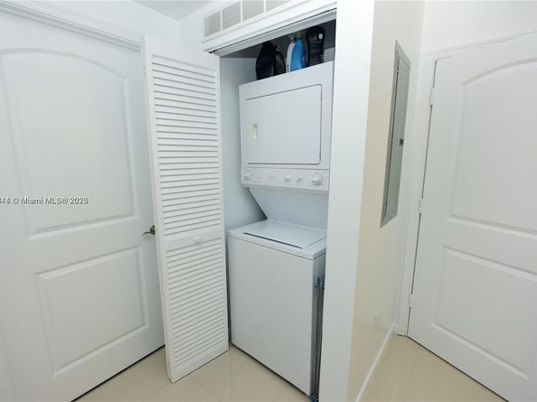 7355 SW 89th St 622N, Miami FL 33156
