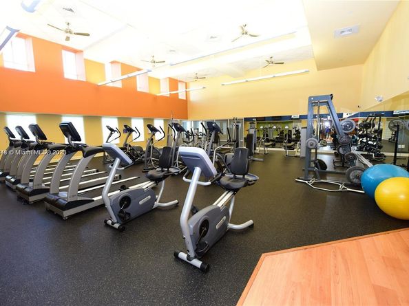 7355 SW 89th St 622N, Miami FL 33156
