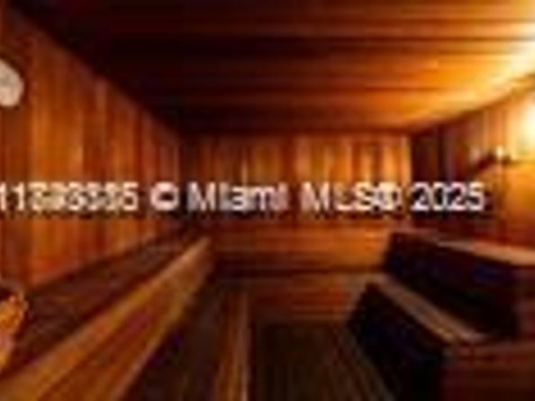 540 Brickell Key Dr 202, Miami FL 33131