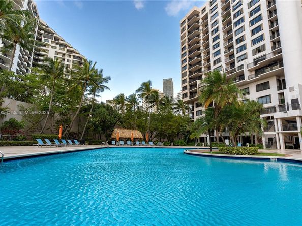 540 Brickell Key Dr 202, Miami FL 33131