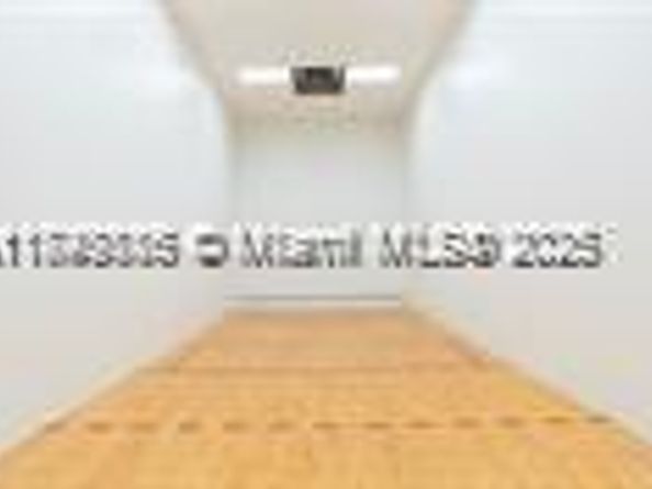 540 Brickell Key Dr 202, Miami FL 33131