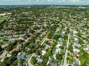 9241 Marine Dr, Cutler Bay FL 33189