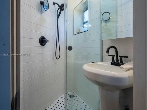 9241 Marine Dr, Cutler Bay FL 33189
