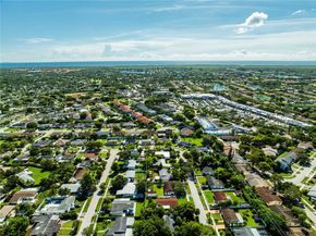 9241 Marine Dr, Cutler Bay FL 33189