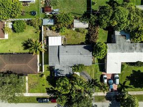 9241 Marine Dr, Cutler Bay FL 33189