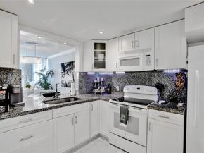 1889 S Ocean Dr 114, Hallandale Beach FL 33009