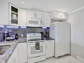 1889 S Ocean Dr 114, Hallandale Beach FL 33009