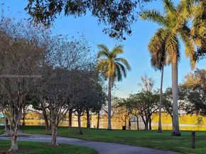 120 Royal Park Dr 3B, Oakland Park FL 33309