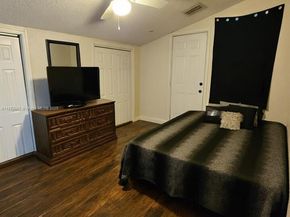 5290 NE 10th Ave, Deerfield Beach FL 33064