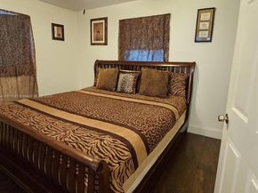 5290 NE 10th Ave, Deerfield Beach FL 33064