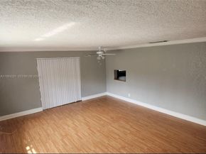 14901 SW 4th St 14A, Pembroke Pines FL 33027