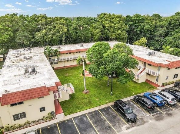 14901 SW 4th St 14A, Pembroke Pines FL 33027