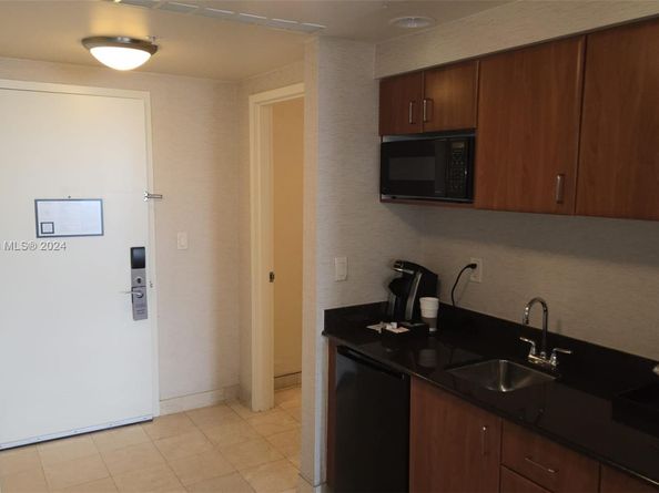 18001 Collins Ave 601, Sunny Isles Beach FL 33160