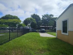 15770 NW 17th Pl, Miami Gardens FL 33054