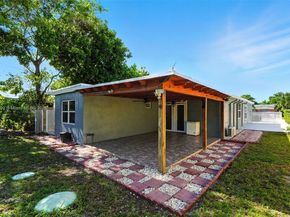 2242 Coolidge St, Hollywood FL 33020